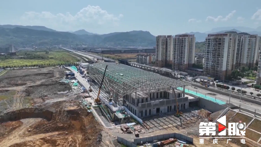 气派科技:非常感谢您的反馈,公司将严格自查,并尽快设立独立专线,届时请关注公司公告