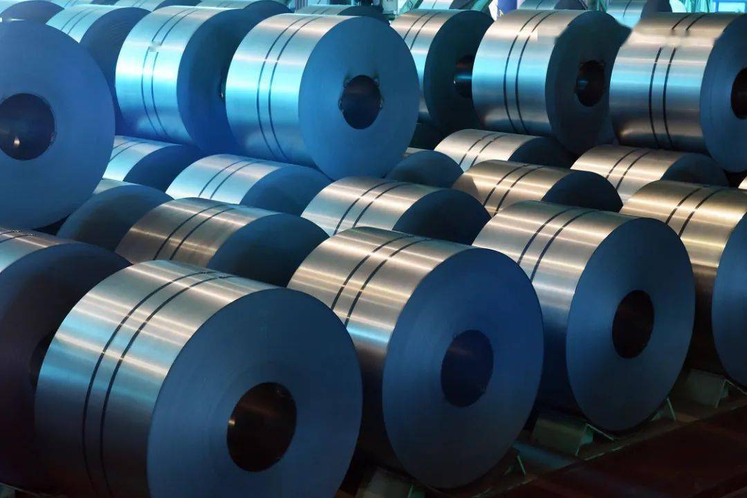 酒钢宏兴：钢铁行业是国民经济的重要支柱产业，对于全球以及中国经济来说都扮演着极其重要的角色，是现代社会工业化的基石，为众多行业提供了必需的基础材料