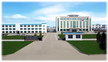 阳谷华泰：本次公司收购波米科技，一方面是积极响应国家利用资本市场支持新质生产力发展的号召，另一方面，也是继续践行公司向化学新材料领域进行延伸的发展战略，不存在利益输送