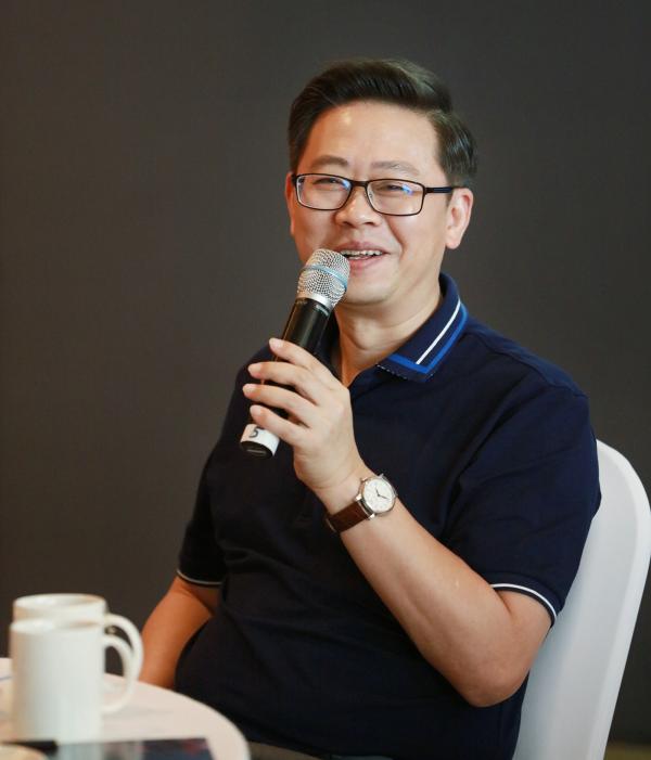 涨停雷达：零售+房地产+武汉国资入主预期 大连友谊触及涨停