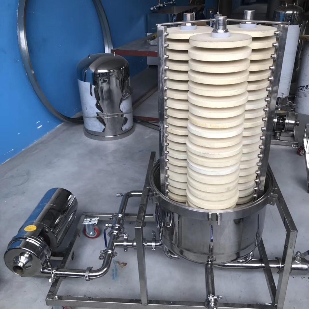 硅宝科技：飞机跑道拦阻系统是一种具有特定力学性能的溃缩材料