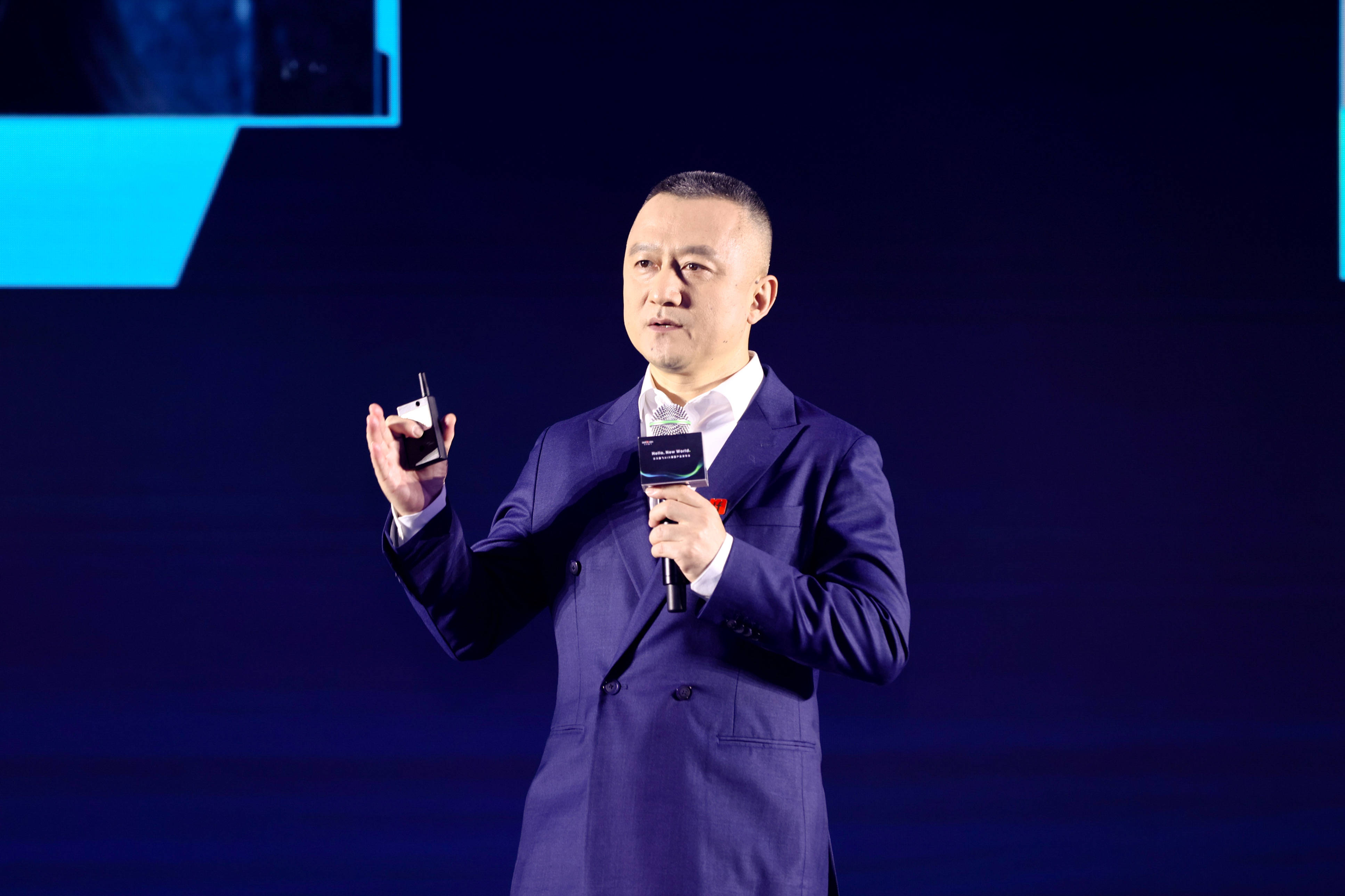 云天励飞：公司的推理芯片和加速卡已支持适配30+开源大模型