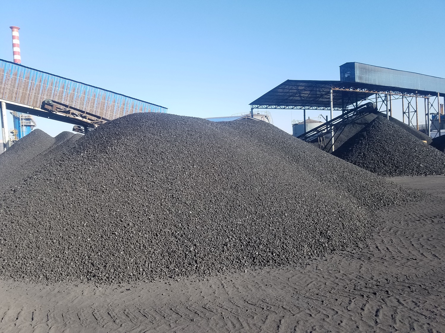 奥特迅：关于增量市场，公司正在将高端电源技术民用化，积极探索其它有潜力的市场，开展特种电源的应用研究，以期为公司带来新的增长点