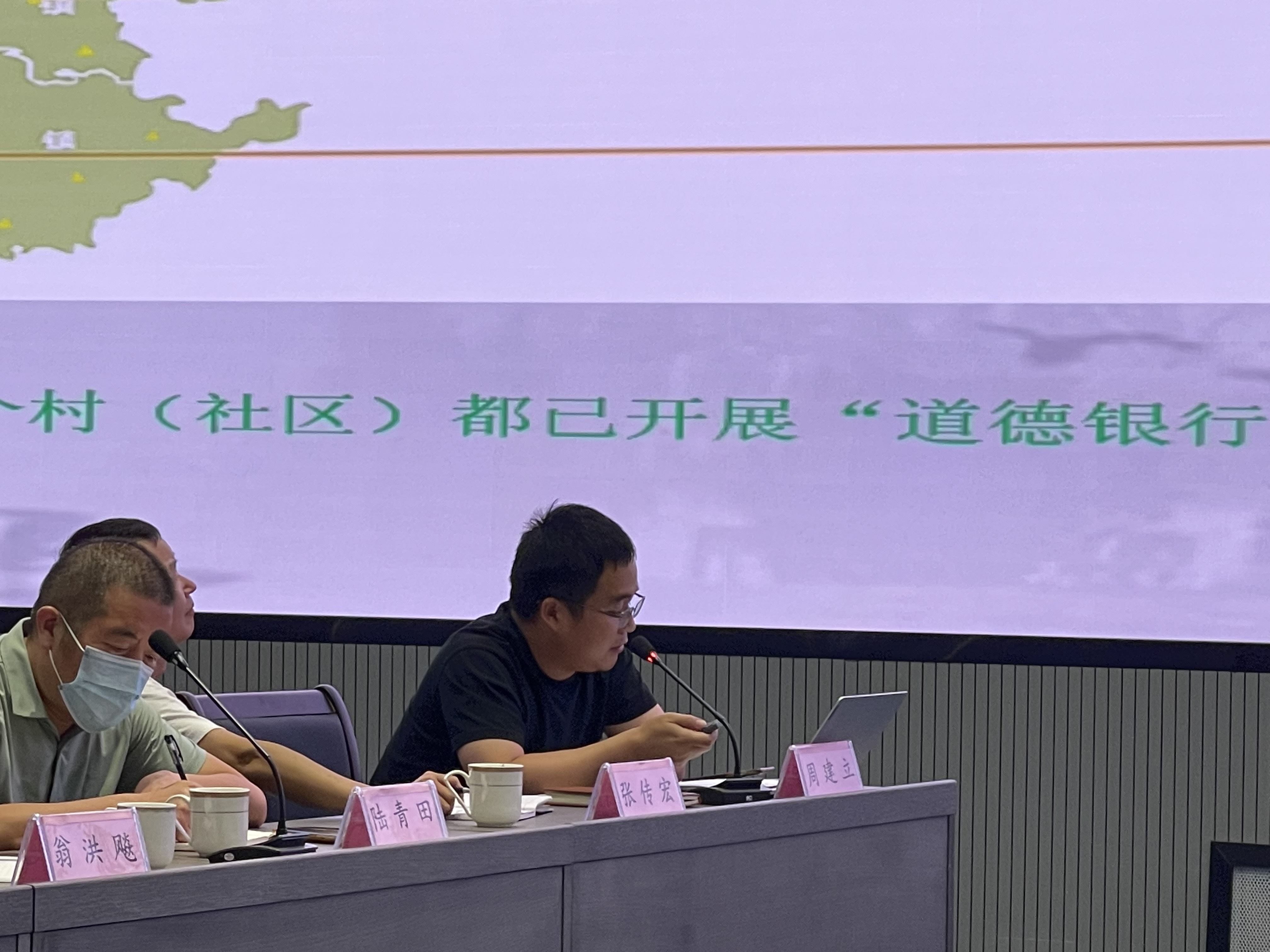 腾景科技“追光”!拟在光通信领域强链补链 筹划收购迅特通信控制权