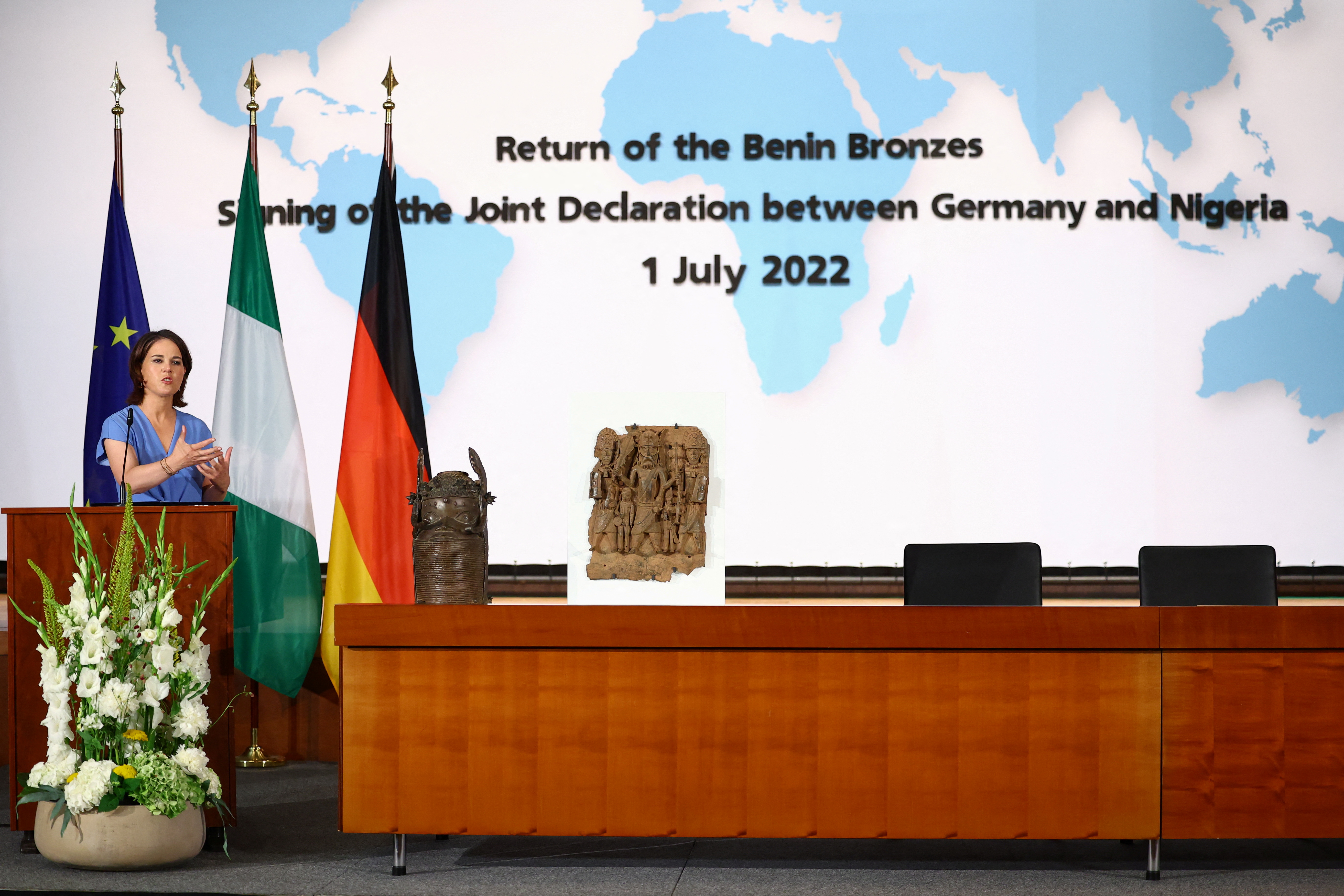 先惠技术：目前公司分别在德国、美国、匈牙利等地设立了海外子公司和工厂