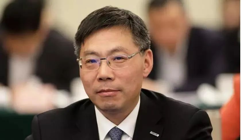 中国重汽集团换帅完成工商变更，刘正涛担任董事长