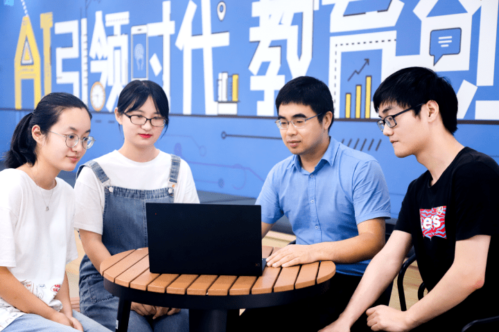 加快科技成果从“书架”走向“货架” 工信部：到2027年培育100家综合实力强的科技服务机构