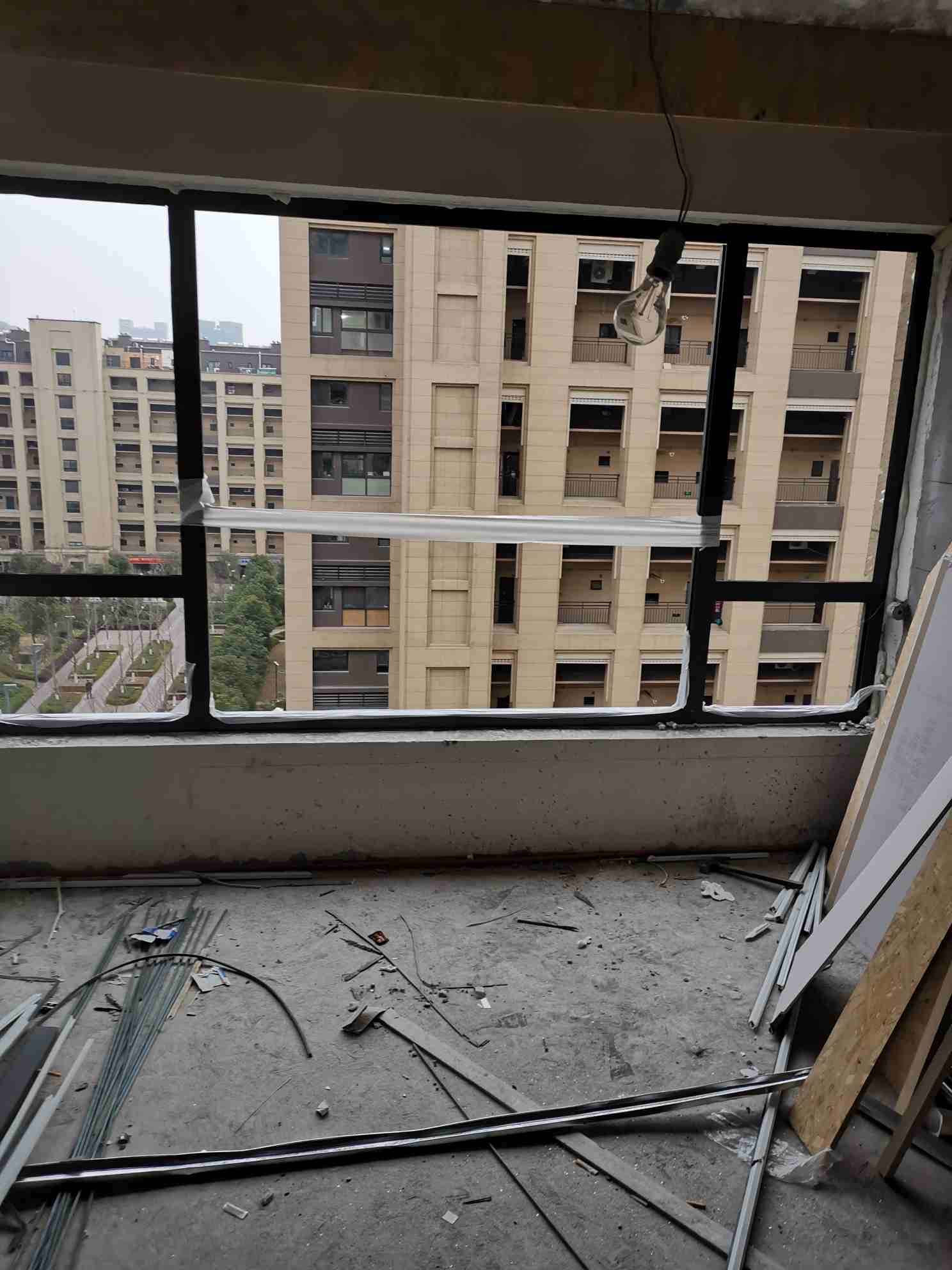 江苏华辰:多家经销商成立即合作现“同名”员工 新增办公点的出租方身份现疑云