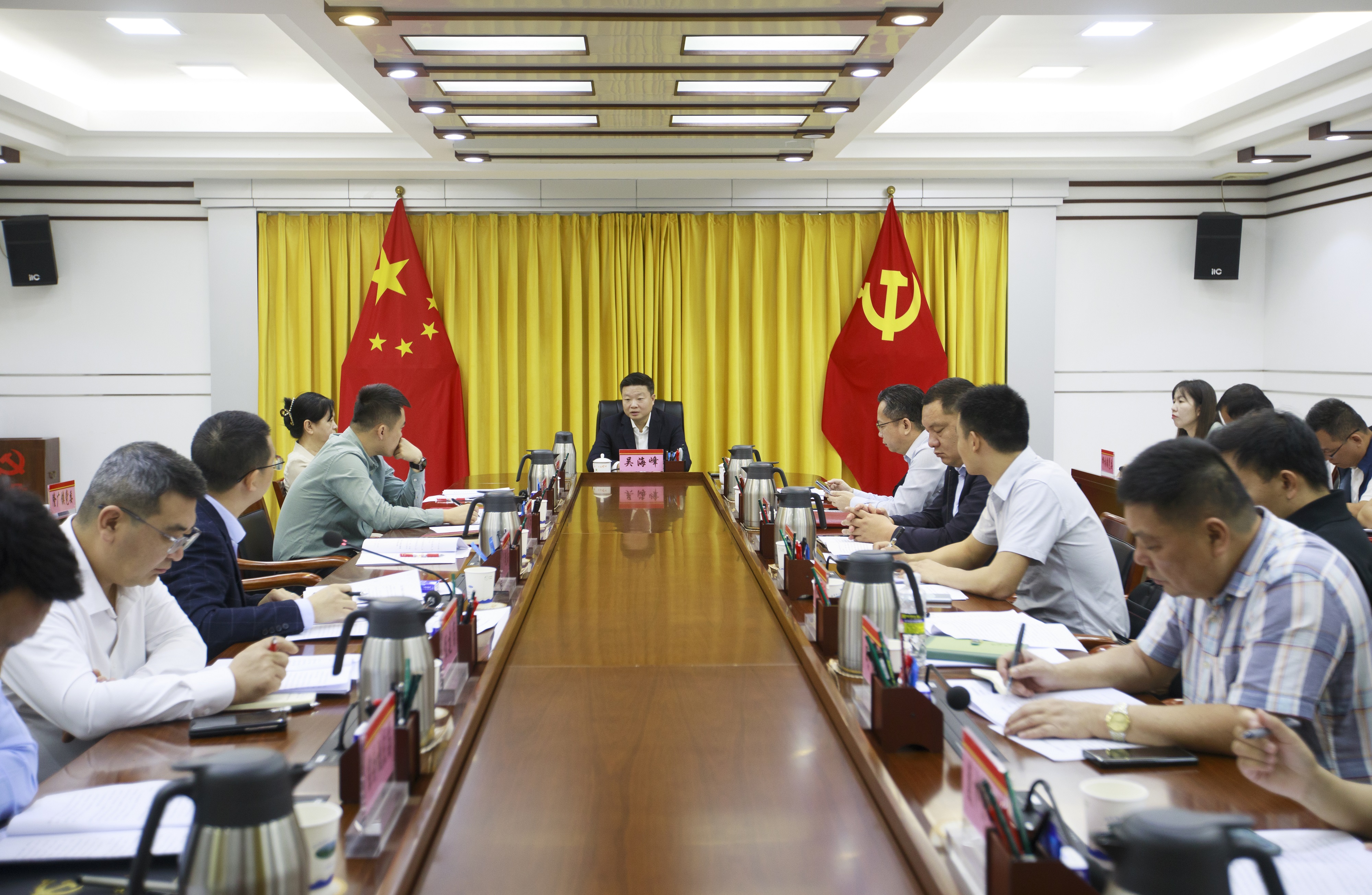 群众急难愁盼问题如何解决？事关新业态人员社保、高校“微专业”建设……这份秘籍请收好