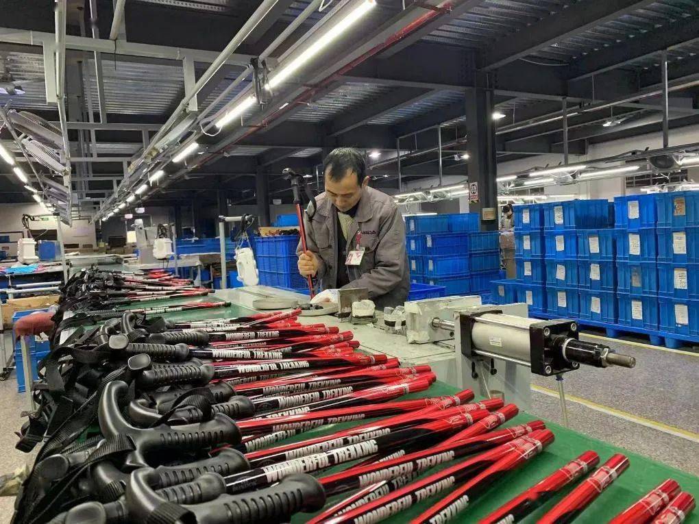 生产订单排到明年3月！今年我国已注册滑雪相关企业超2300家