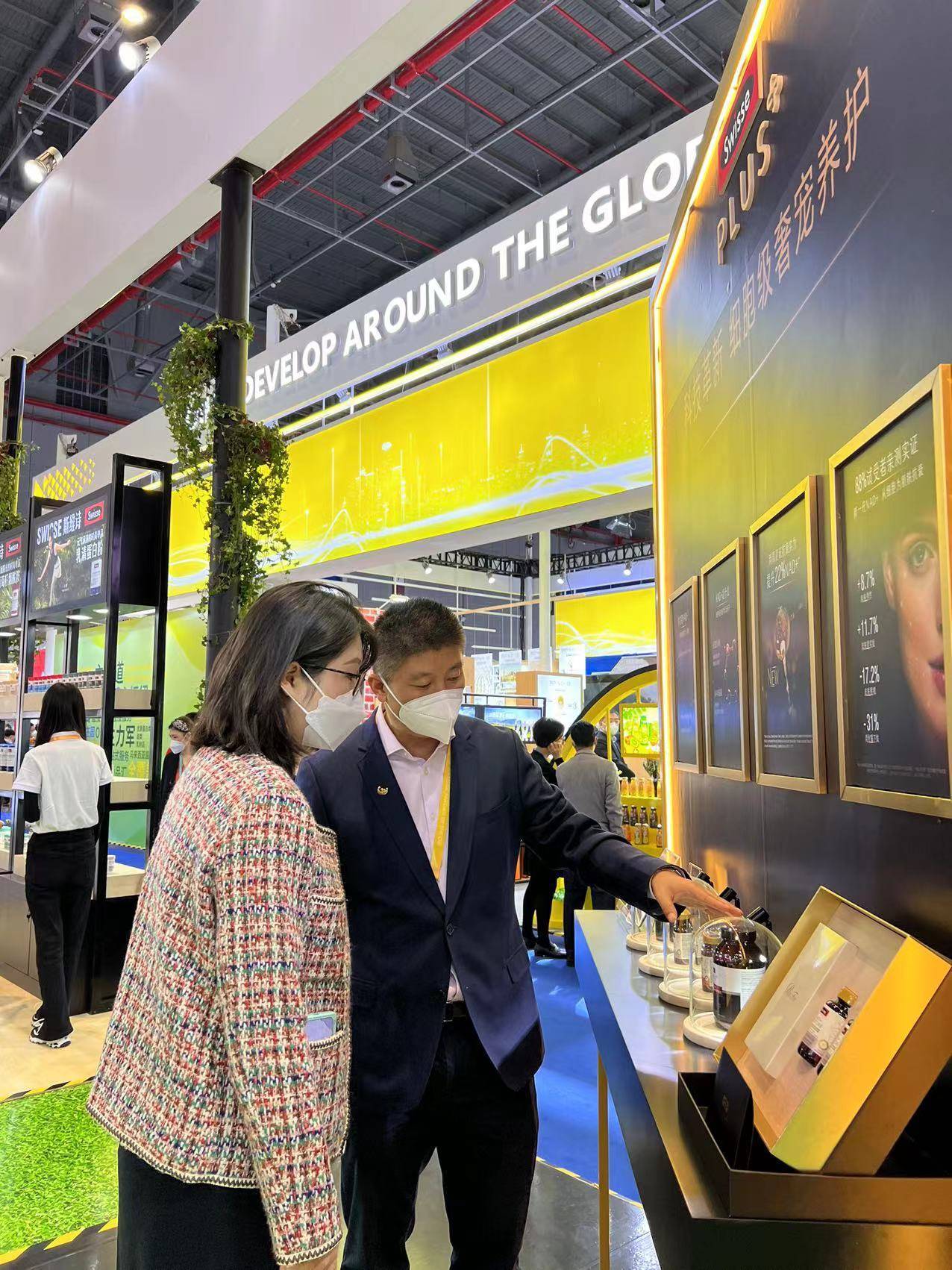 纺织品和服装行业研究：耐克仍处于复苏中期；关注美护品牌多渠道建设