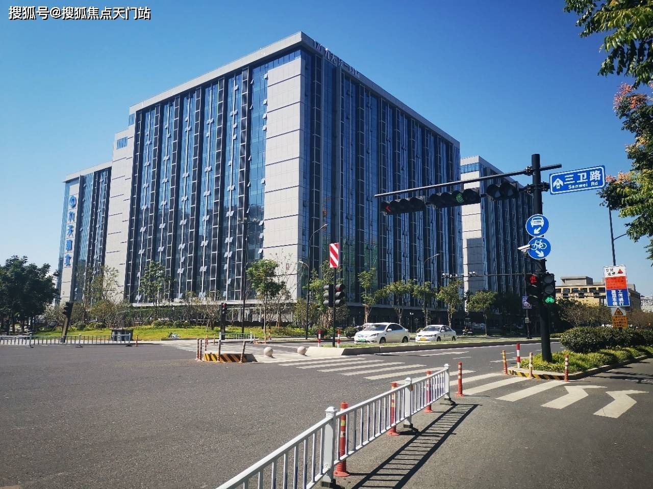 富印新材：副总老东家或处同产业链入职次年即获股权激励 实控人亲属控制企业现业务重叠