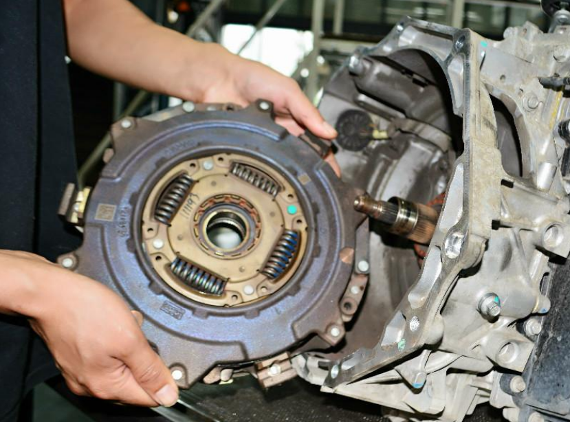 科马材料登陆北交所开盘涨328.82%，干式摩擦片龙头，国产替代潜力